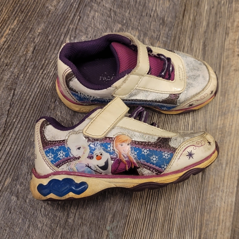 Disney Frozen Queen Elsa & Anna Characters Girls Shoes Sneakers Size 9